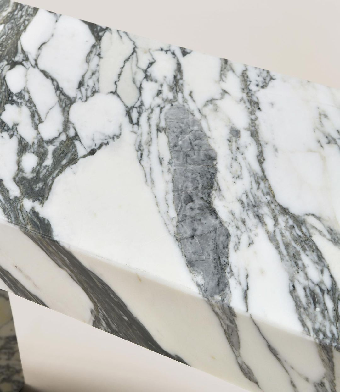 Arabescato marble surface detail on Stella luxury marble console table
